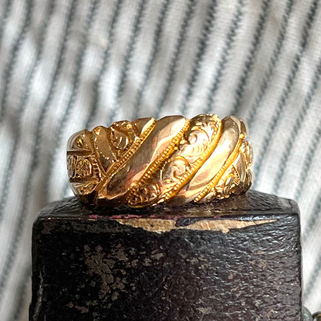 Antique Engraved Love Knot Ring, 18K Gold Chester 1904