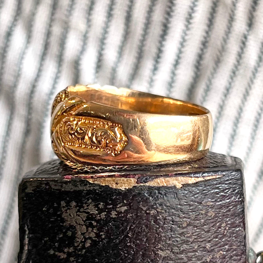 Antique Engraved Love Knot Ring, 18K Gold Chester 1904