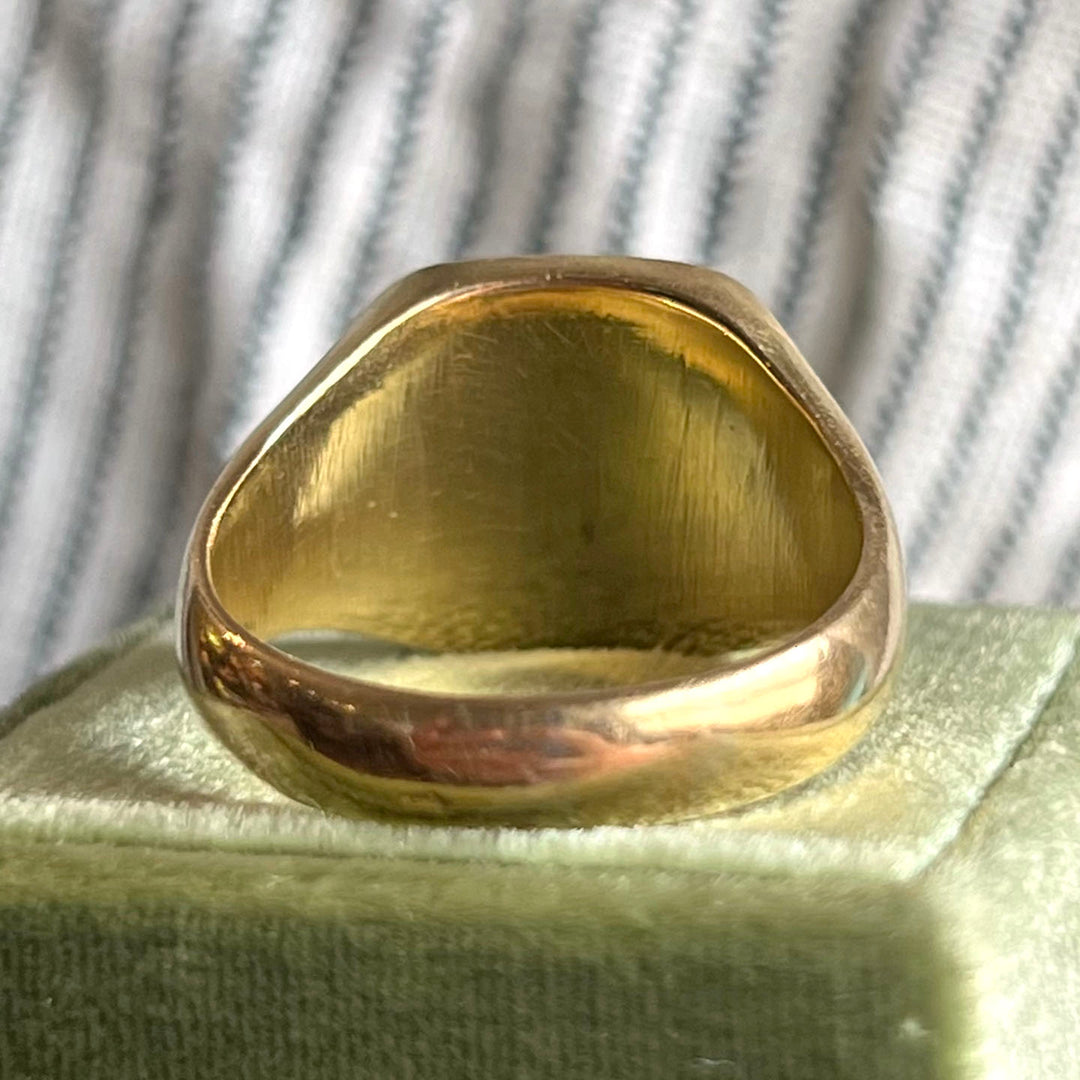 Antique Gold French Intaglio Signet Ring 18 Karat c. 1890