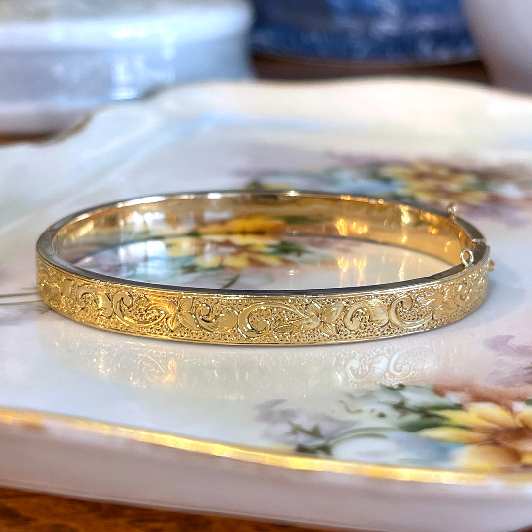 Antique 14k Gold Engraved Floral Bangle