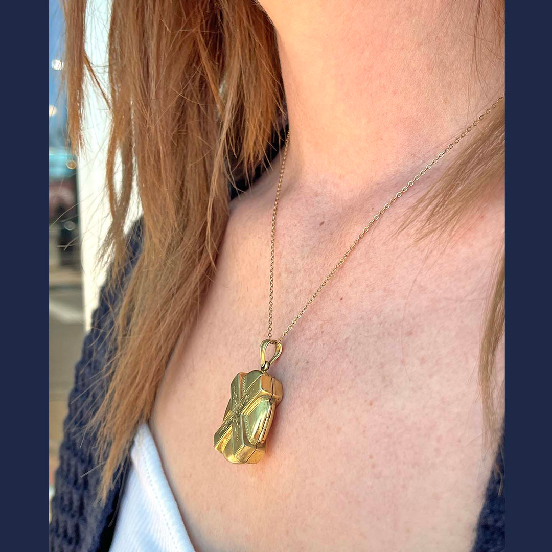 Unusual English Victorian 15k Gold Locket Pendant