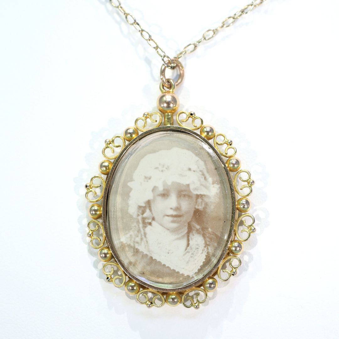 Lovely Antique Gold Frame Pendant Early Photo