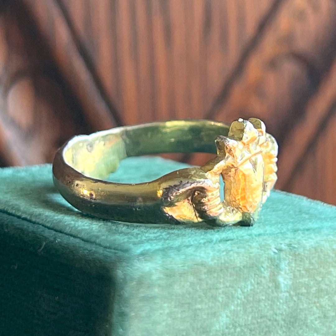 Early Scottich Claddagh Ring c. 1720 Silver Gilt