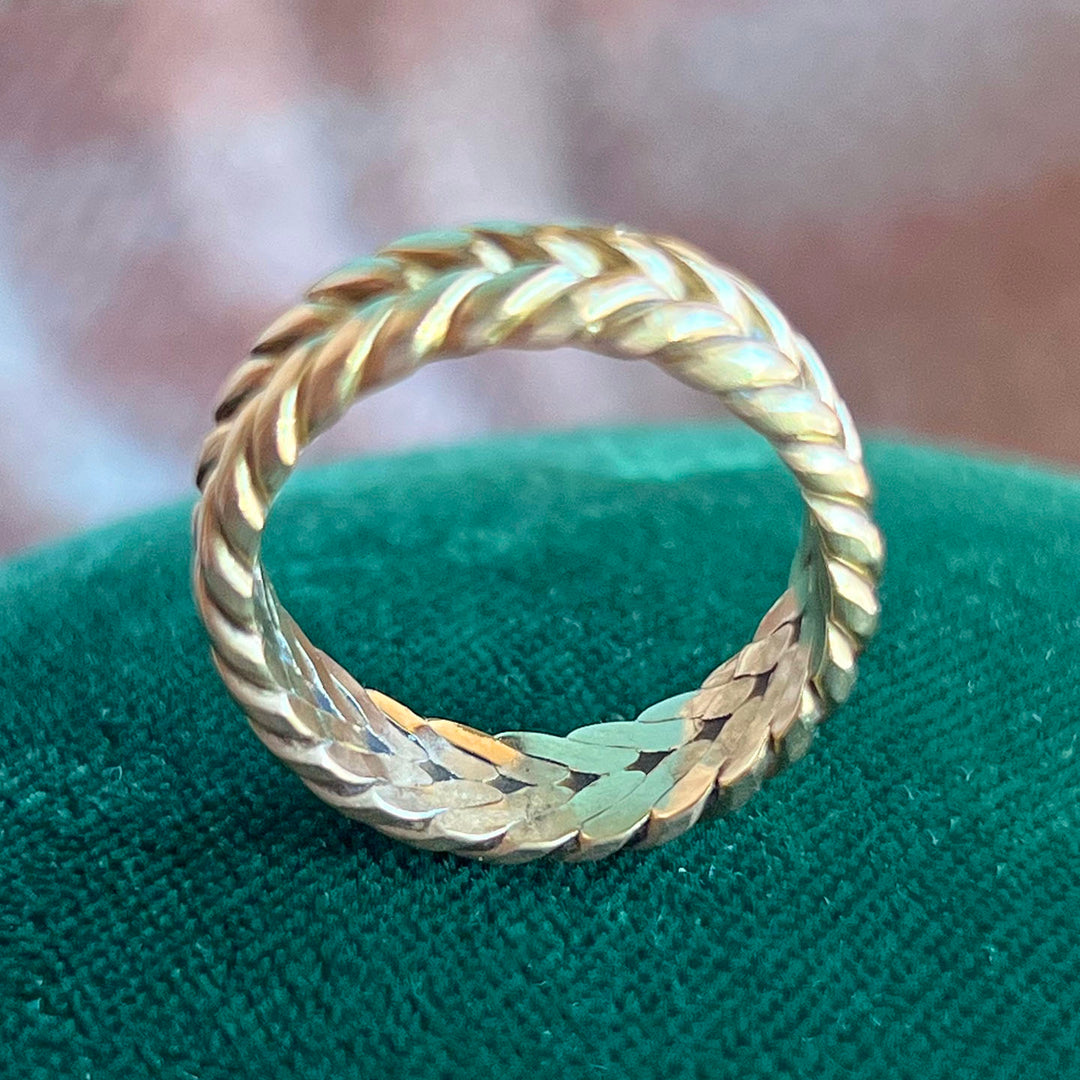 Antique Victorian Witch’s Band Ring 18 Karat Gold Size 7.75 US
