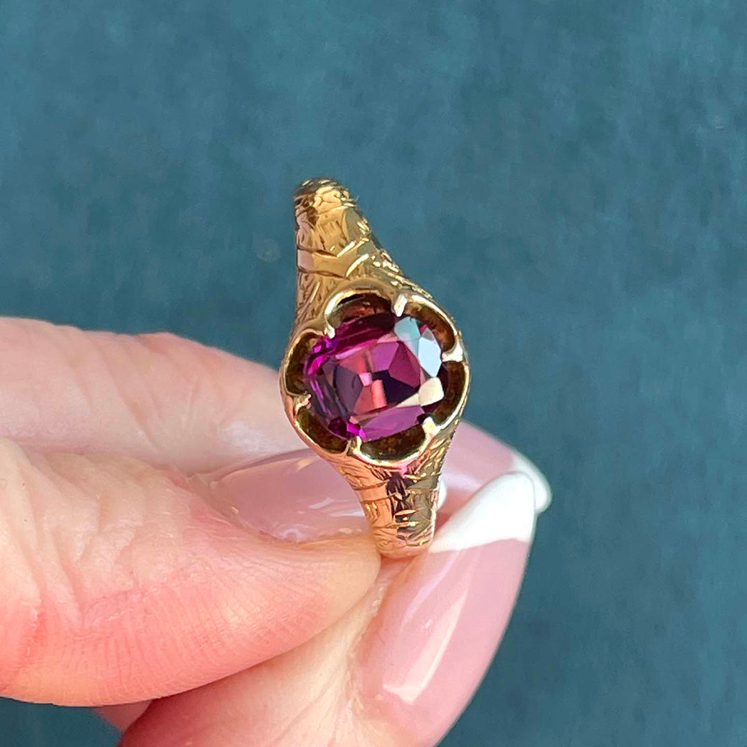 Antique Victorian Garnet Ring with Lovely Engraving 15k Gold