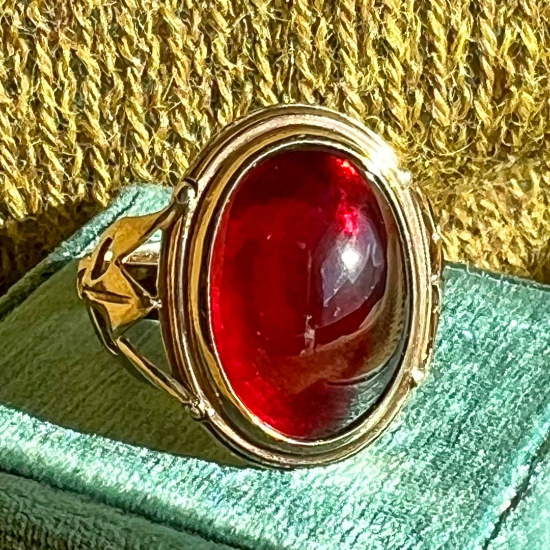 Vintage Cabochon Garnet Ring 9k Gold Edinburgh 1987