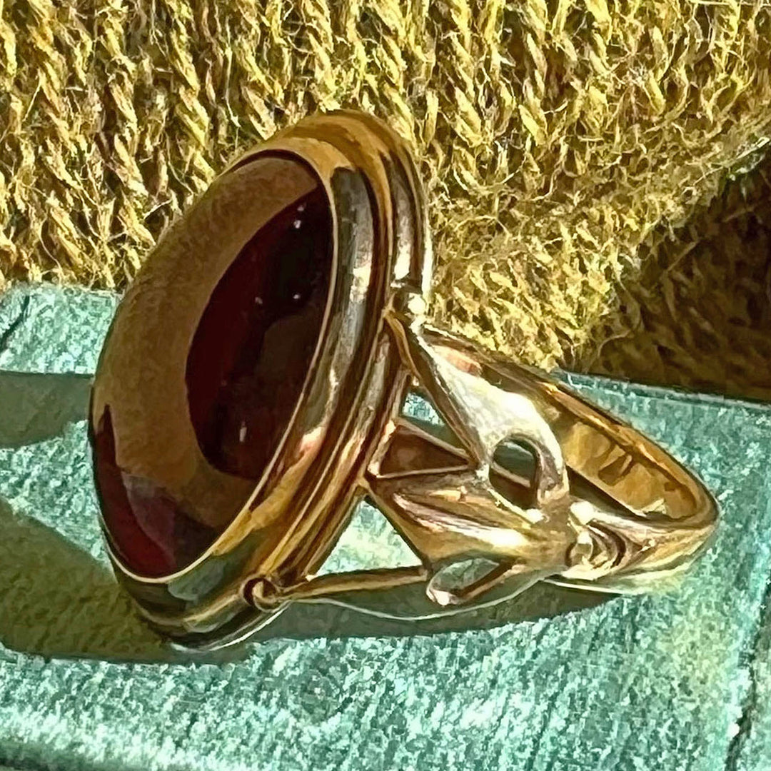 Vintage Cabochon Garnet Ring 9k Gold Edinburgh 1987
