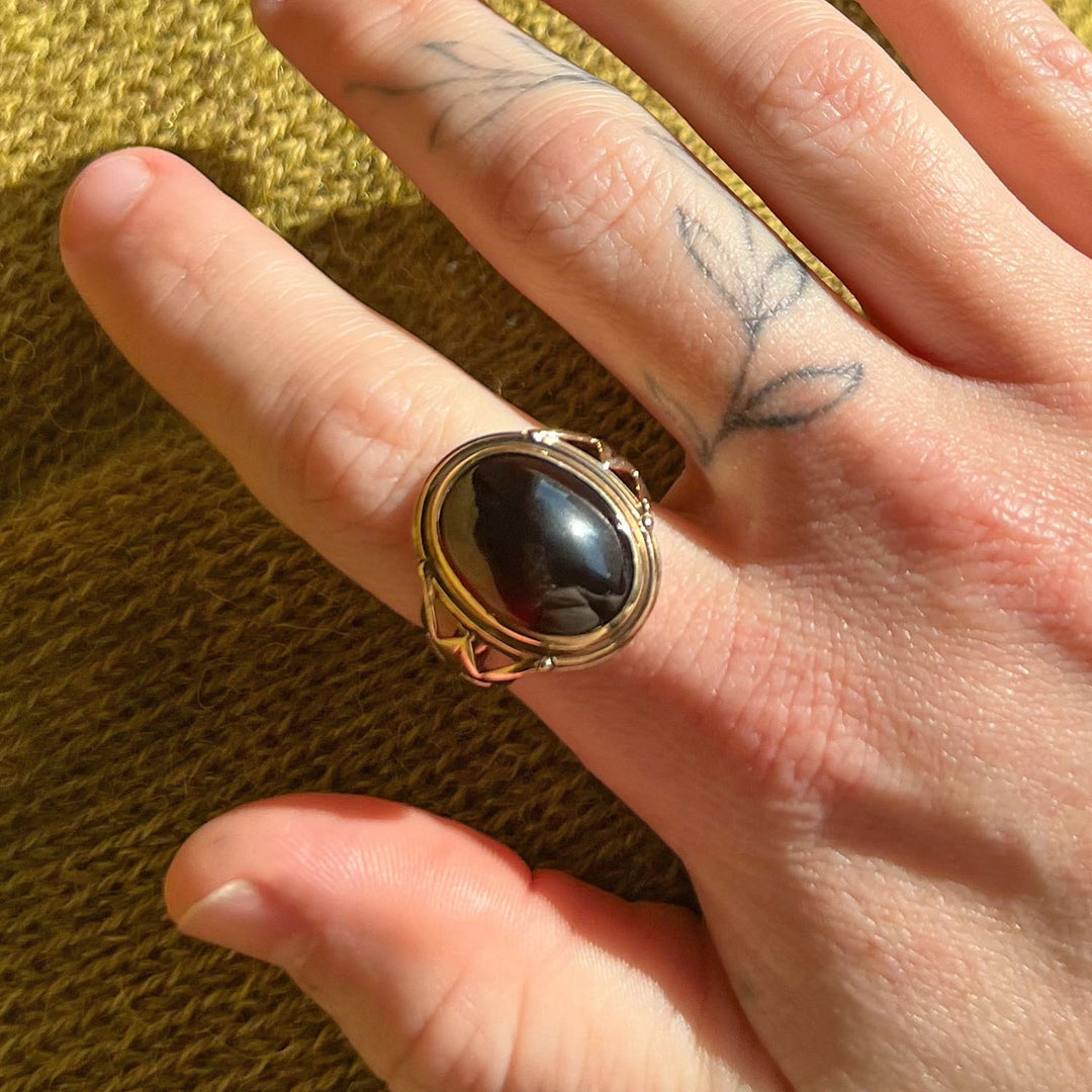 Vintage Cabochon Garnet Ring 9k Gold Edinburgh 1987