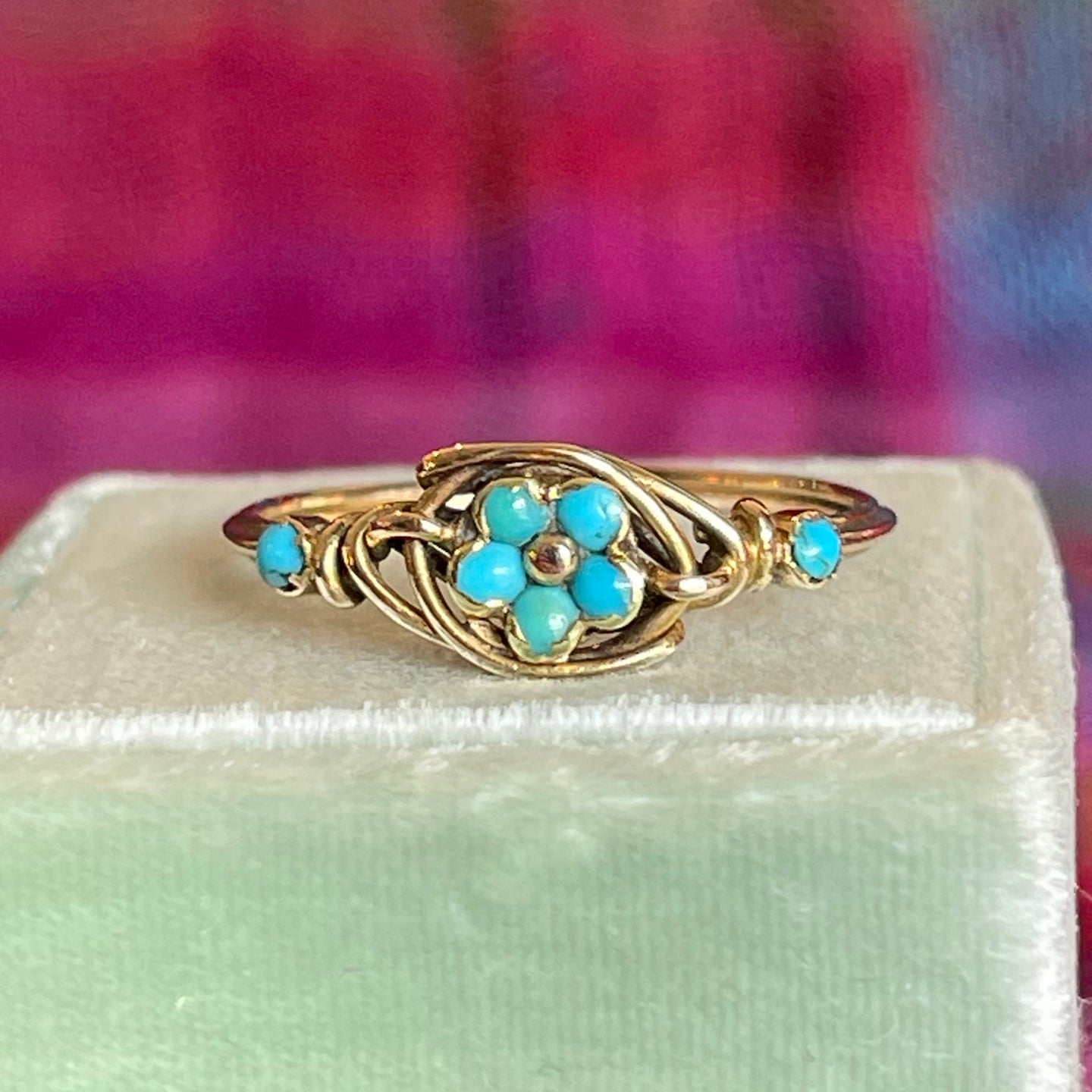 Victorian Turquoise Forget-Me-Not Ring in 15K Gold, 1870