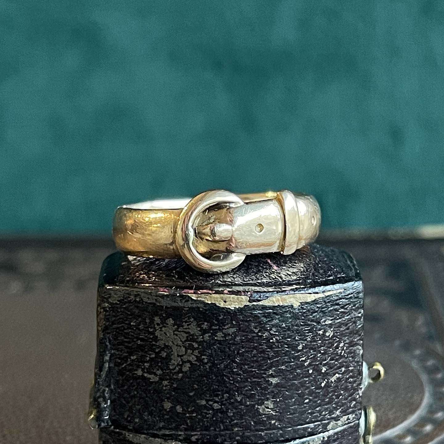 Victorian 15k Gold Buckle Ring Wedding Band