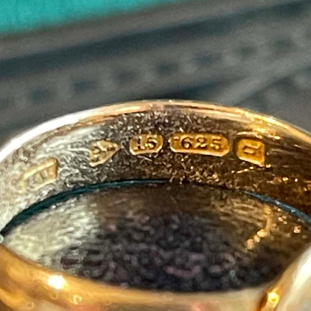 Victorian 15k Gold Buckle Ring Wedding Band