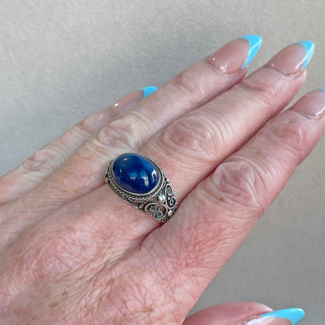 Antique Silver Pierced Oval Cabochon Lapis Ring