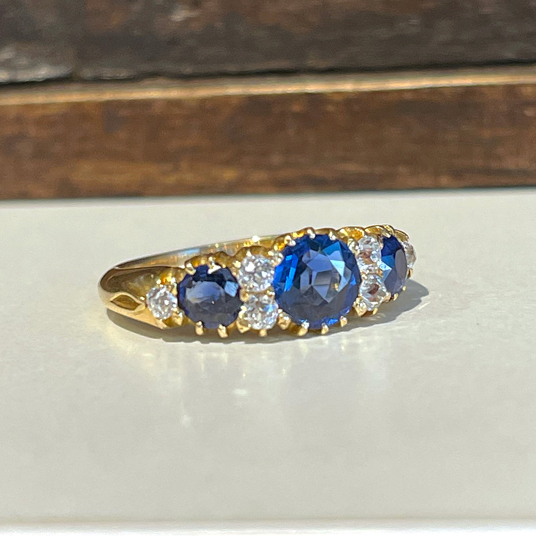 Antique Victorian Sapphire and Diamond Ring in 18k Gold