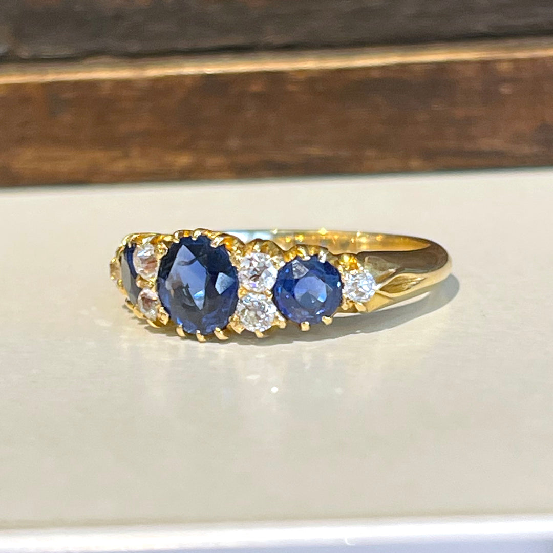 Antique Victorian Sapphire and Diamond Ring in 18k Gold