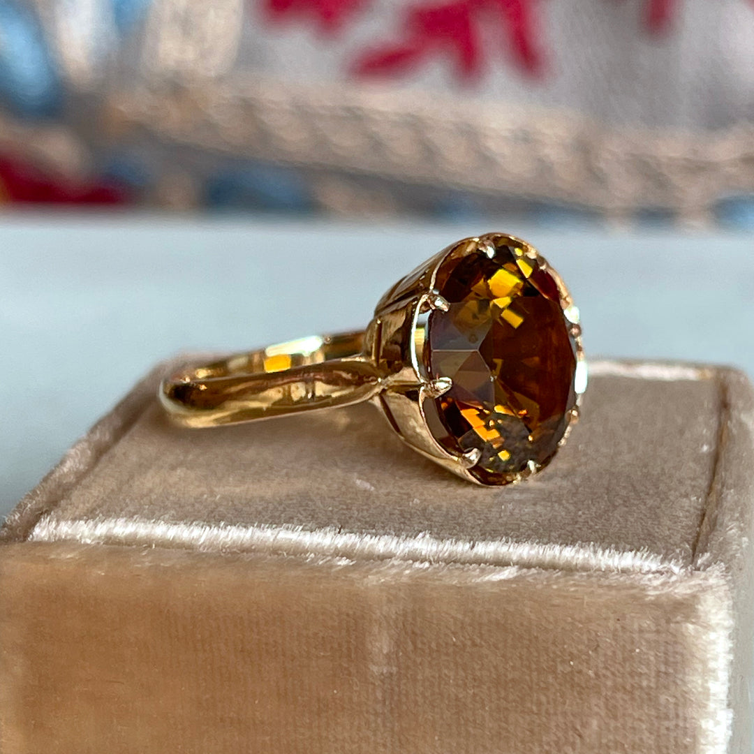 1930s Tourmaline Ring in 18kt Gold: A Rich Autumnal Glow