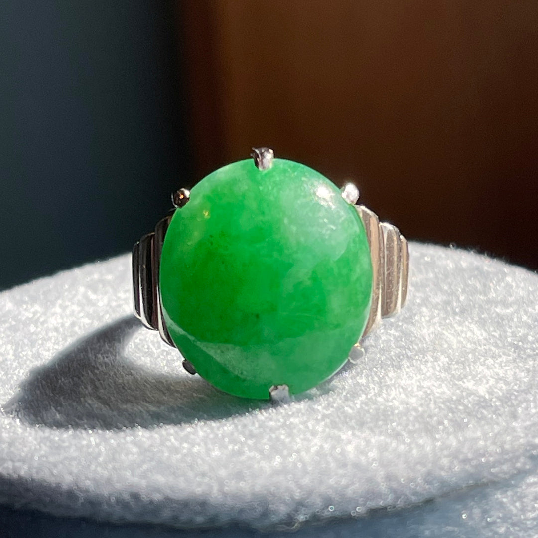 Retro Deco 18K White Gold Jadeite Solitaire Ring, c. 1930–1950