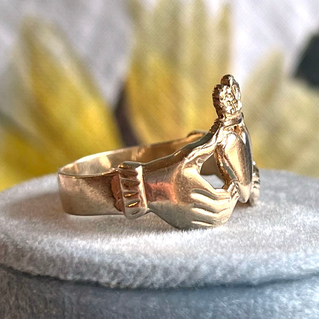 Vintage 9k Gold Men's Claddagh Ring London 1995