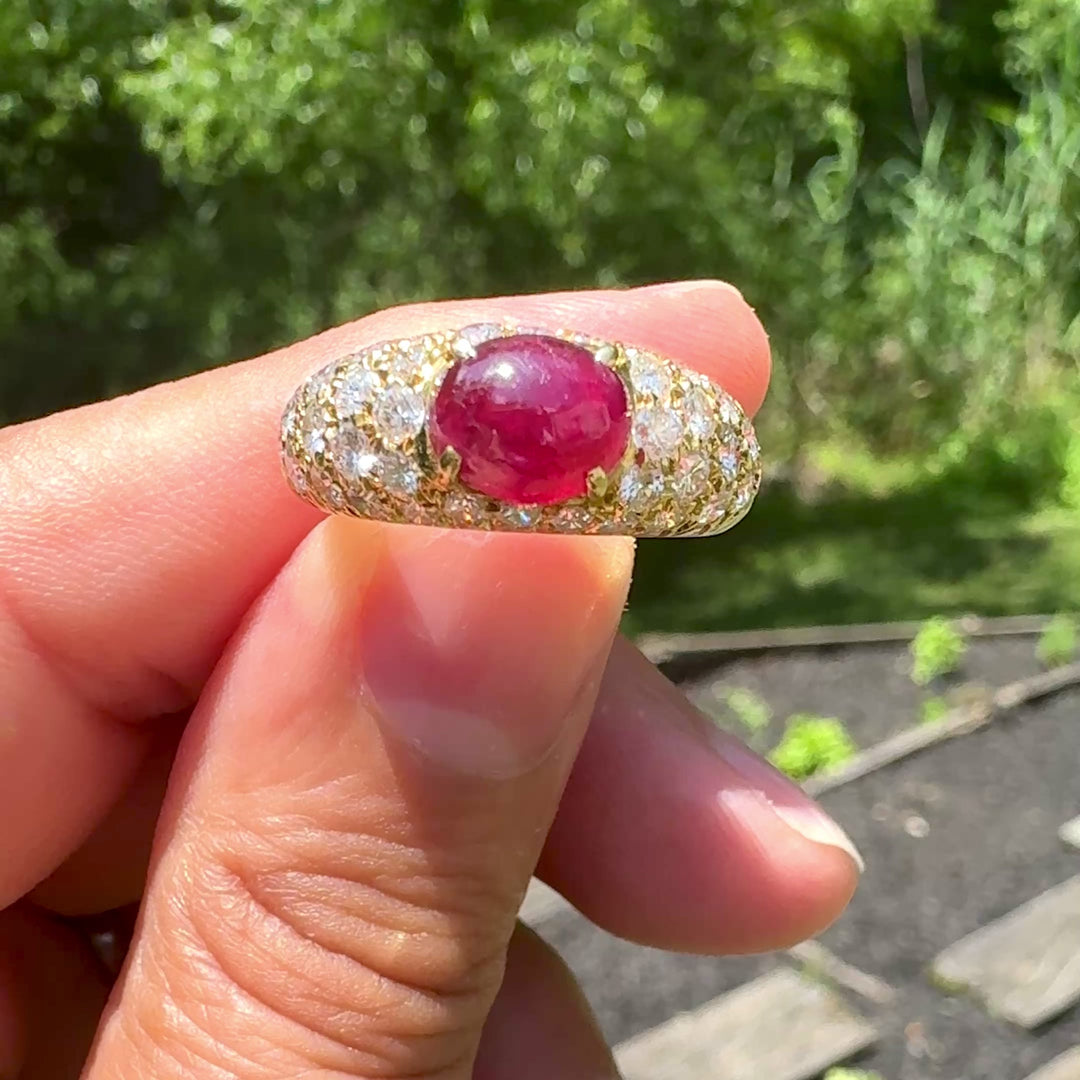 Stunning Vintage Cabochon Ruby and Diamond Ring in 18k Gold