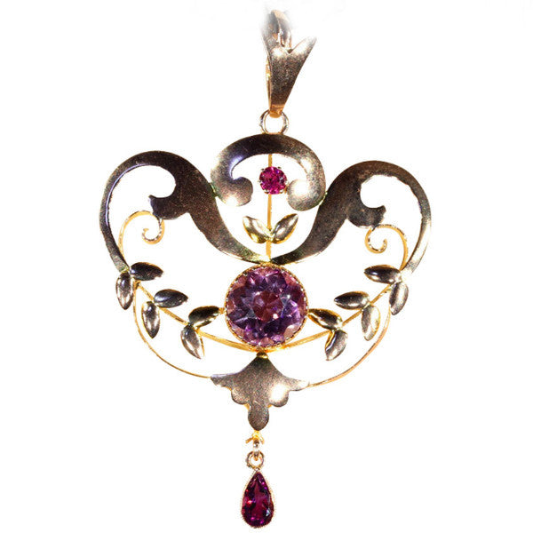 Antique Art Nouveau Pendant in 9k Gold, English c. 1900