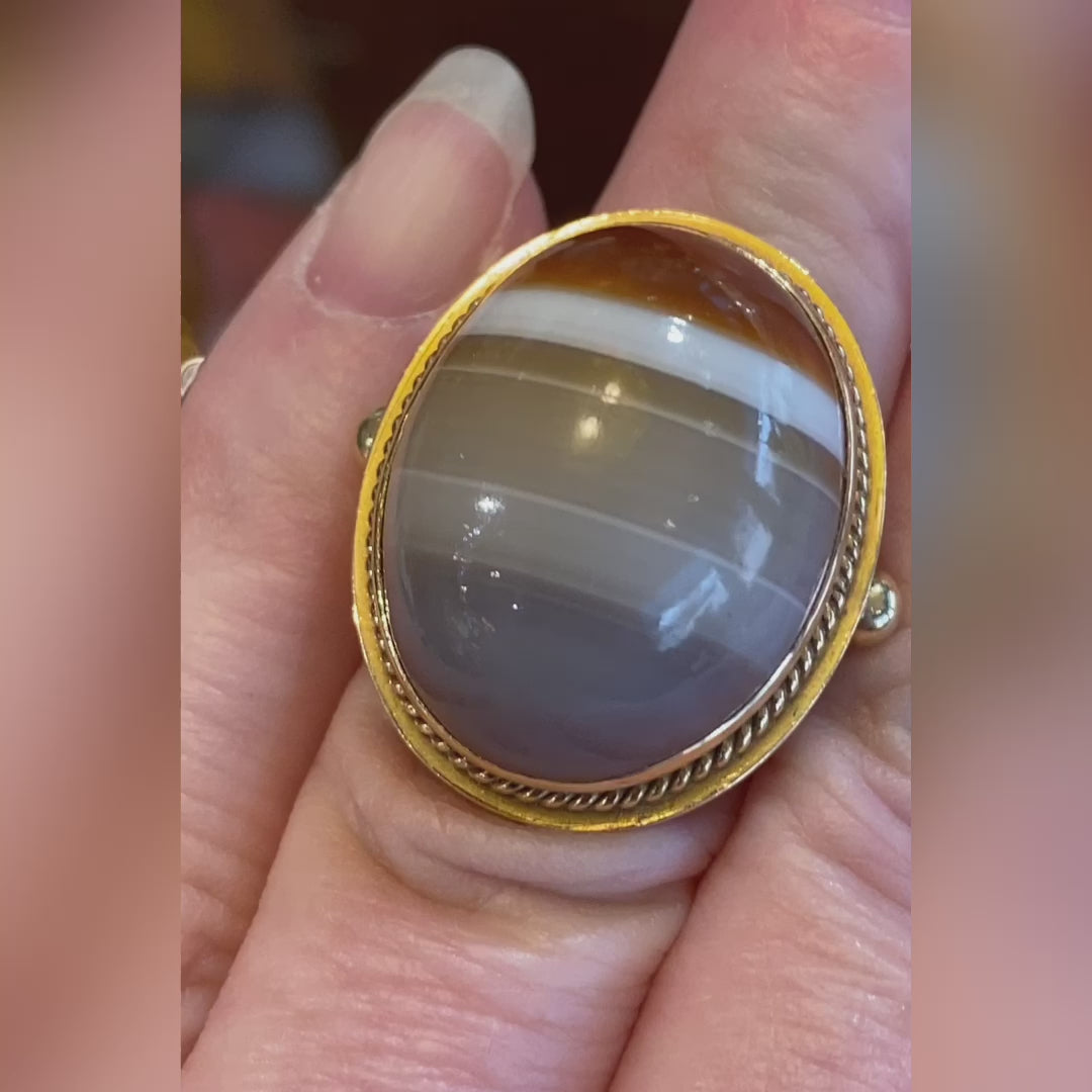 High Domed Banded Agate Ring Carneilian 18k Gold