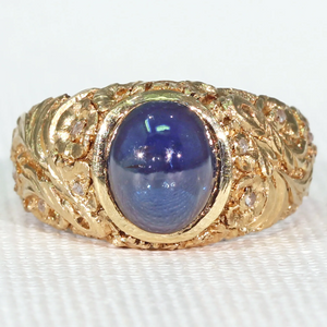 Antique 2.3 Carat Cabochon Sapphire Diamond Ring 18k Gold