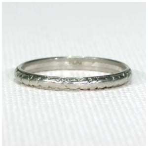 Antique Art Deco Carved Platinum Wedding Band Ring