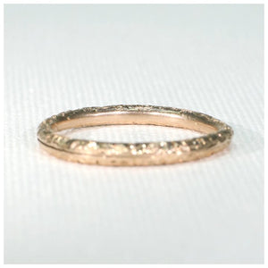 Antique Chased Victorian Gold Split Ring