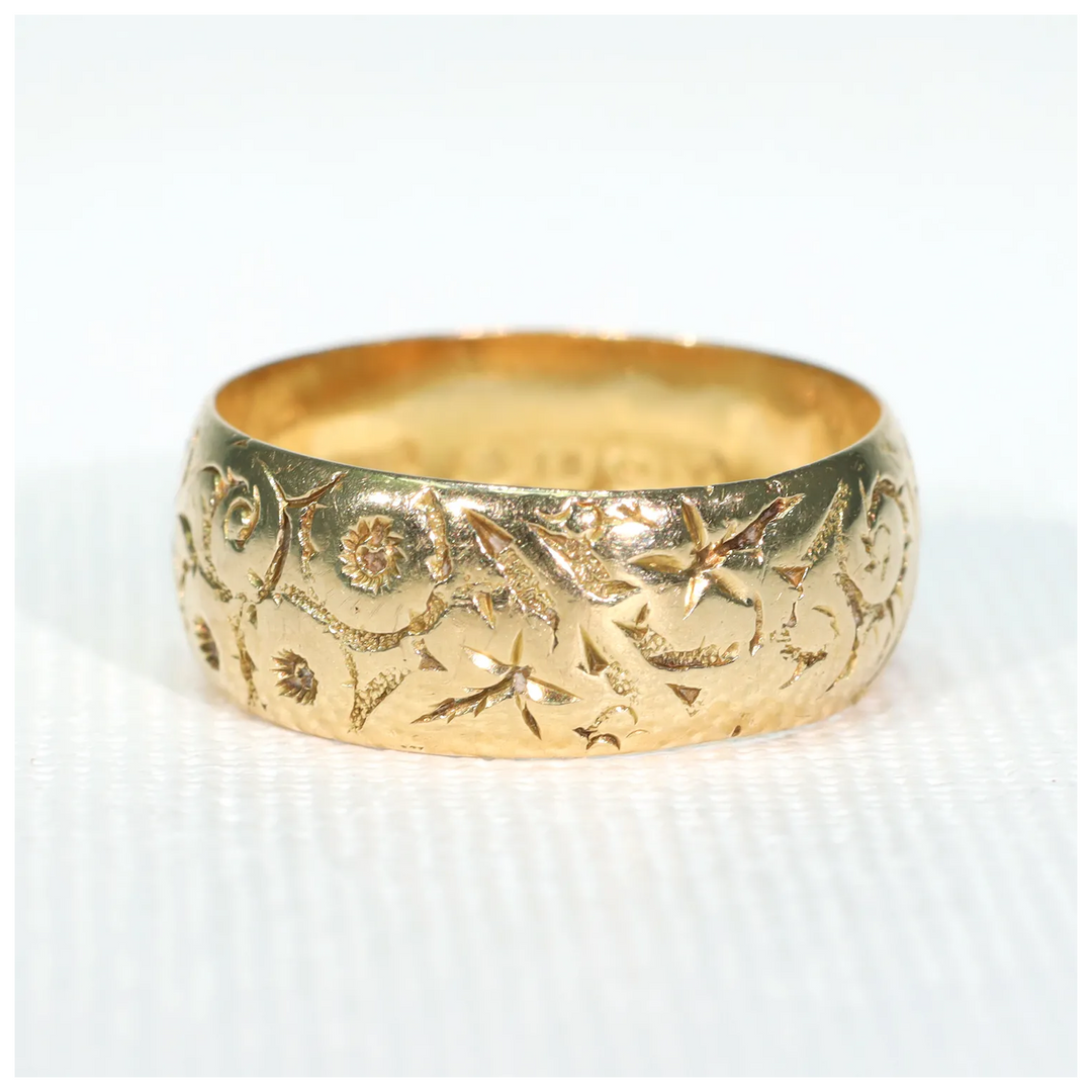 Antique Engraved 18k Gold Wedding Band Ring Hallmarked 1920