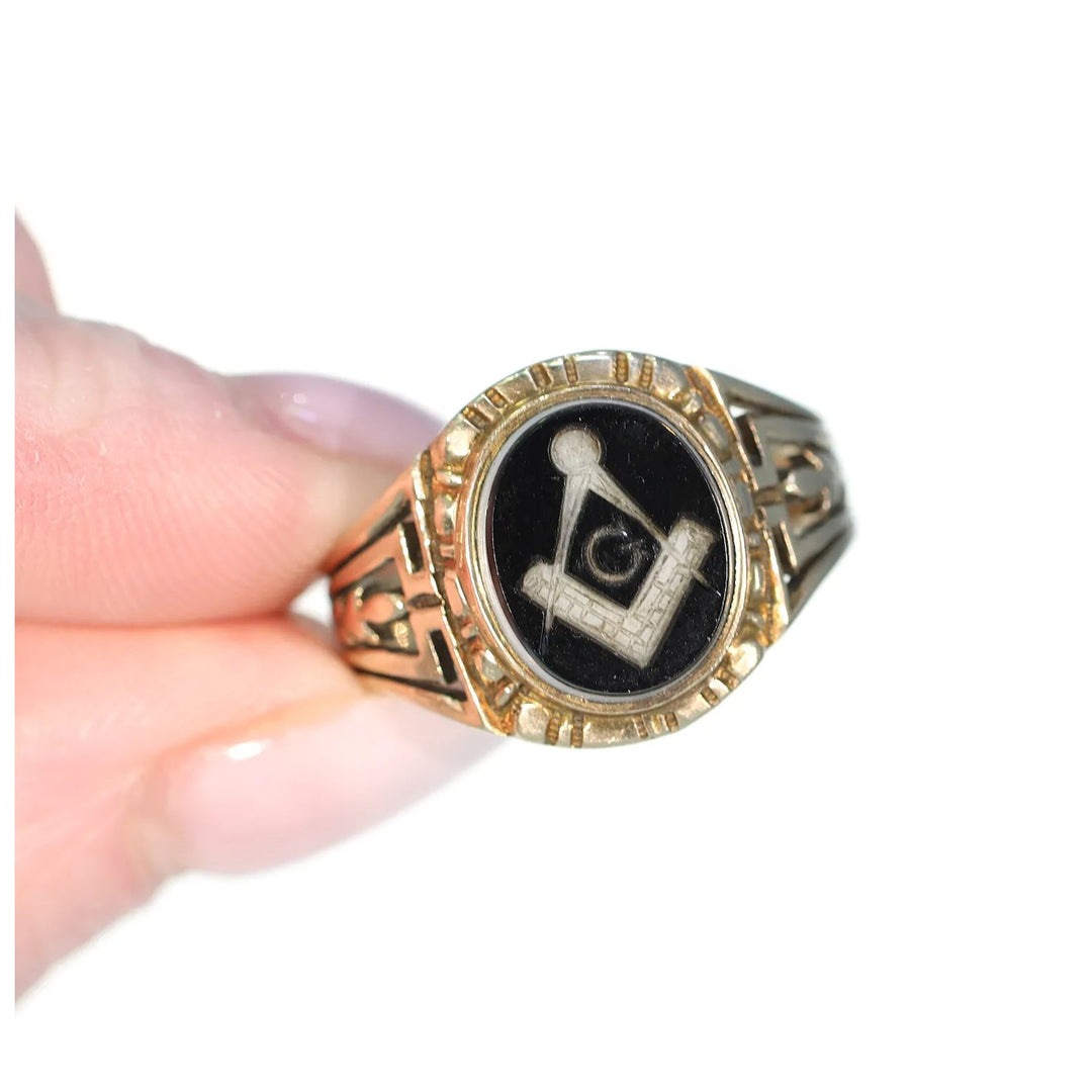 Antique Gold Sardonyx Carved Masonic Ring Intaglio
