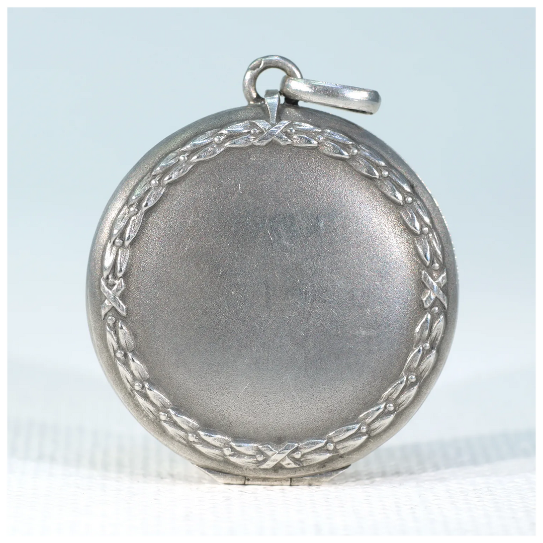 Antique Wreath Motif Silver Locket Round