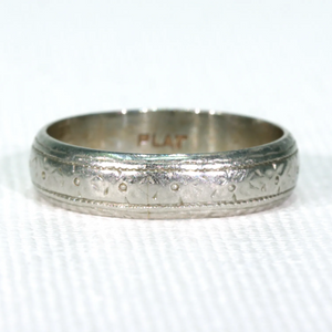 Wonderful Art Deco Engraved Platinum Wedding Band Size 7 4.7mm