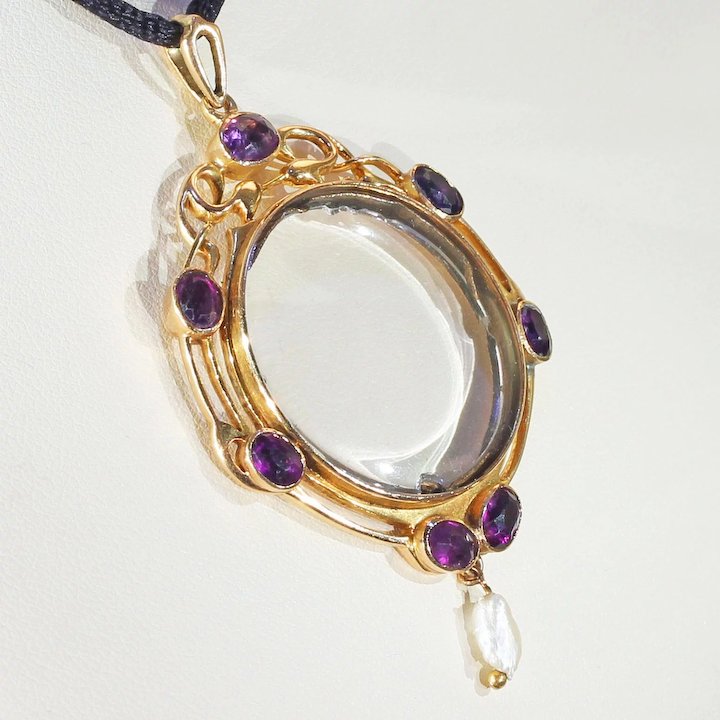 Art Nouveau Amethyst Pearl Frame Locket Gold
