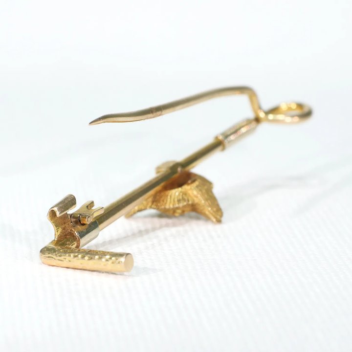 Edwardian Fox and Crop Brooch 15k Gold Platinum Mans