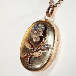 Lovely Victorian Pansy Locket Pearl Gold