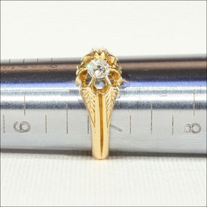 Antique Victorian Diamond Solitaire Ring in 18k Gold