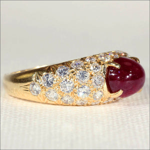 Stunning Vintage Cabochon Ruby and Diamond Ring in 18k Gold