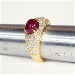 Stunning Vintage Cabochon Ruby and Diamond Ring in 18k Gold