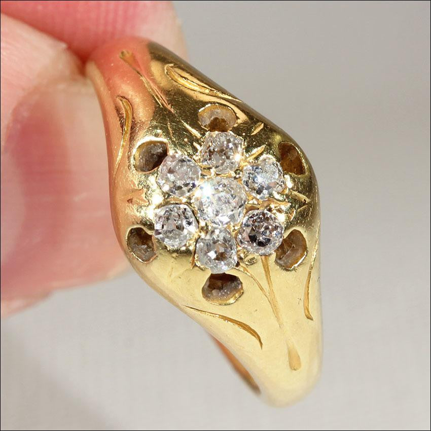 Antique Victorian Diamond Cluster Ring with .3 ctw in 18k Gold