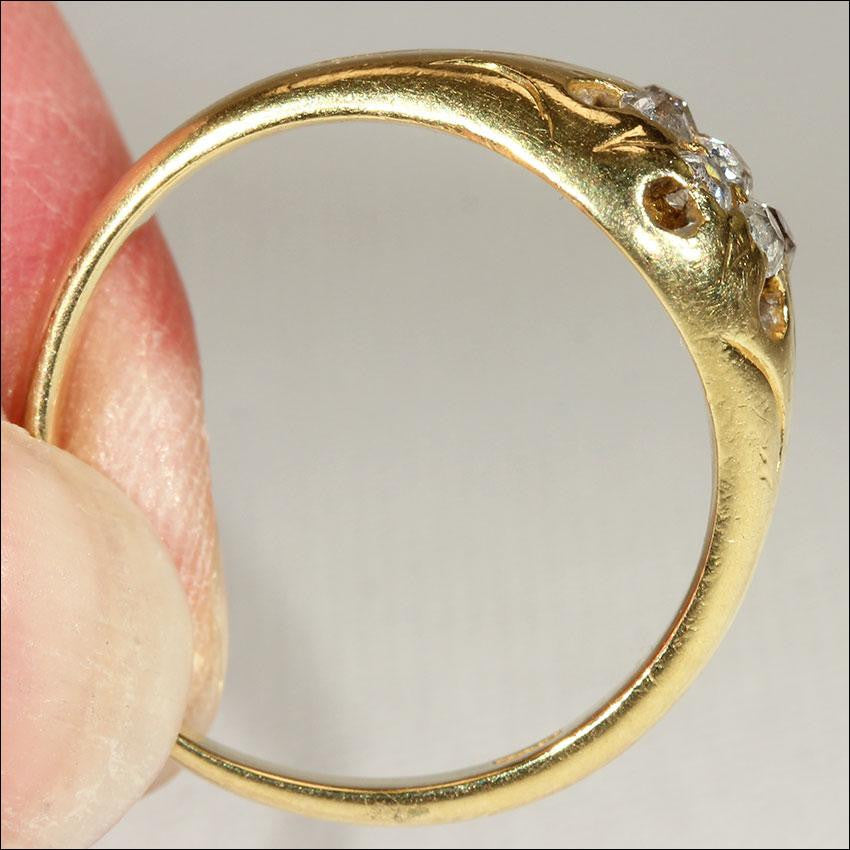 Antique Victorian Diamond Cluster Ring with .3 ctw in 18k Gold