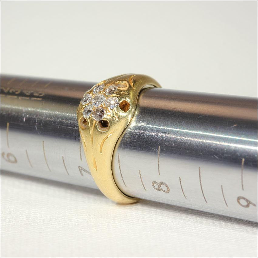 Antique Victorian Diamond Cluster Ring with .3 ctw in 18k Gold