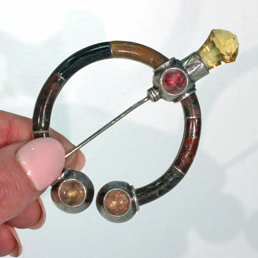 Silver Victorian Scottish Penannular Agate Citrine Brooch Pin