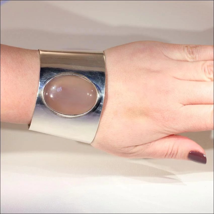 Stunning Large Vintage Sterling Silver and Agate Cuff Bracelet