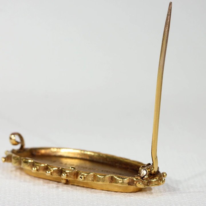 Victorian Hidden Message Brooch Pin 'Forget Me Not'