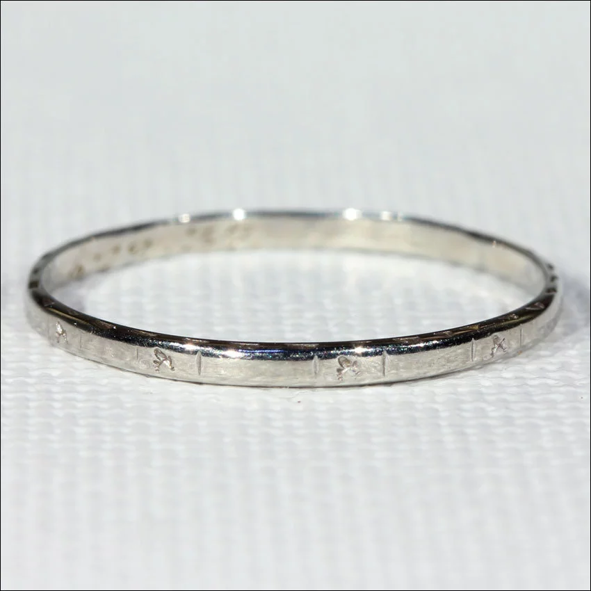 Vintage 18k Gold Light Thin Band Engraved and Inscribed Circa 1937