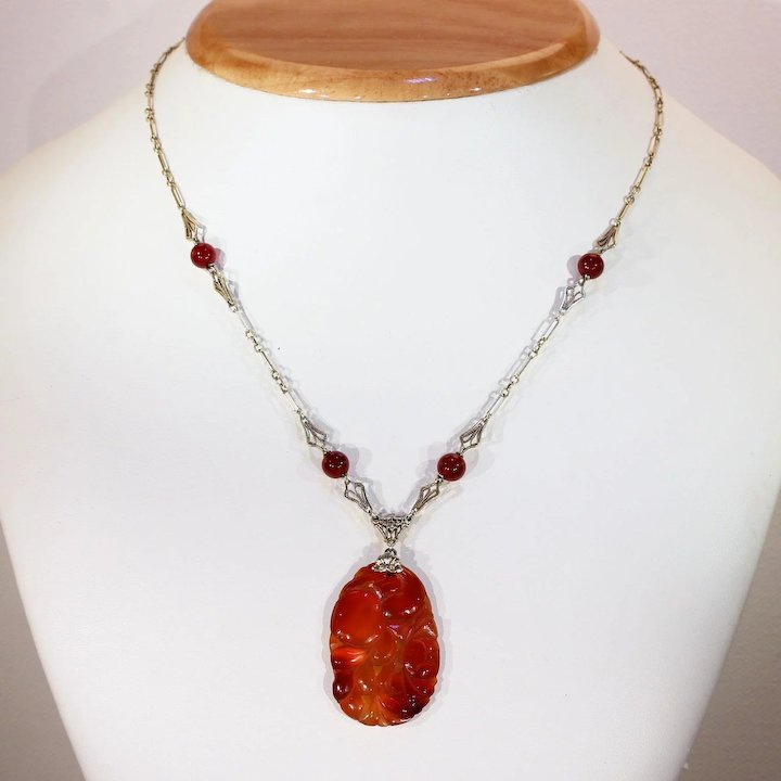Vintage 20s Gold Carved Carnelian Necklace