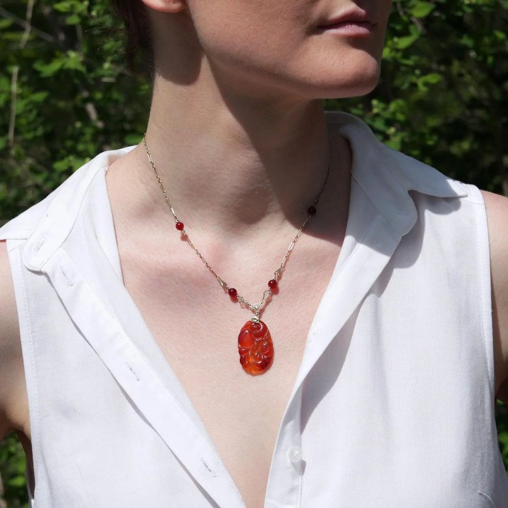 Vintage 20s Gold Carved Carnelian Necklace