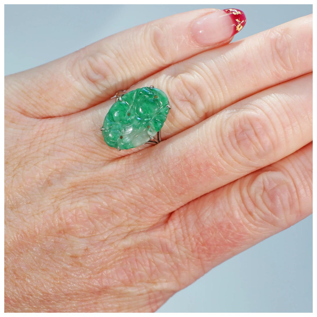 Vintage Art Deco Jade 9k White Gold Ring
