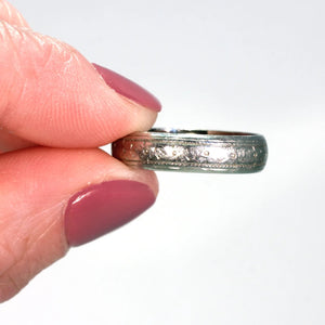 Wonderful Art Deco Engraved Platinum Wedding Band Size 7 4.7mm