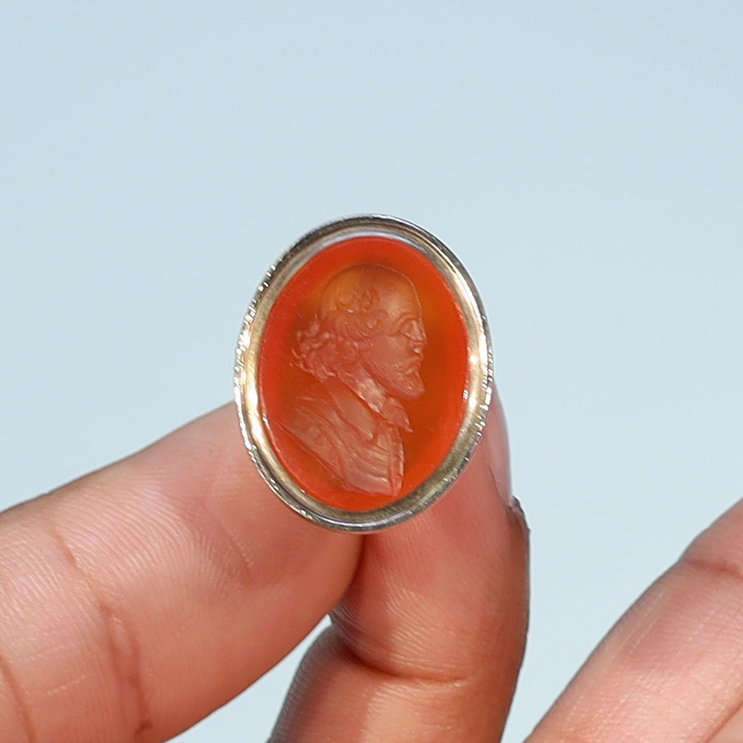 Victorian Gold Carnelian Shakespeare Seal Fob c.1870