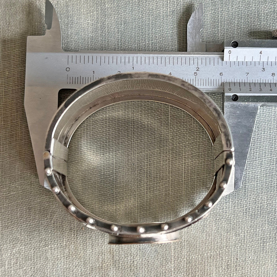 Victorian Silver Engraved Enamel Bangle with Heraldic Crest, Birmingham 1890